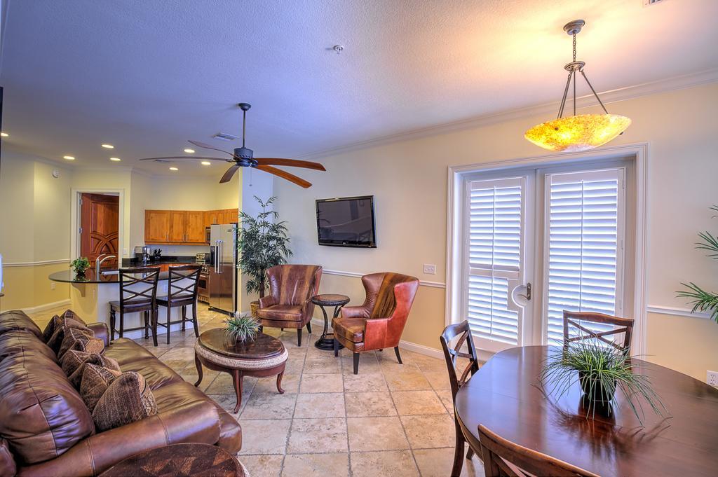 Key West Harbour Oceanfront Suites Rum bild
