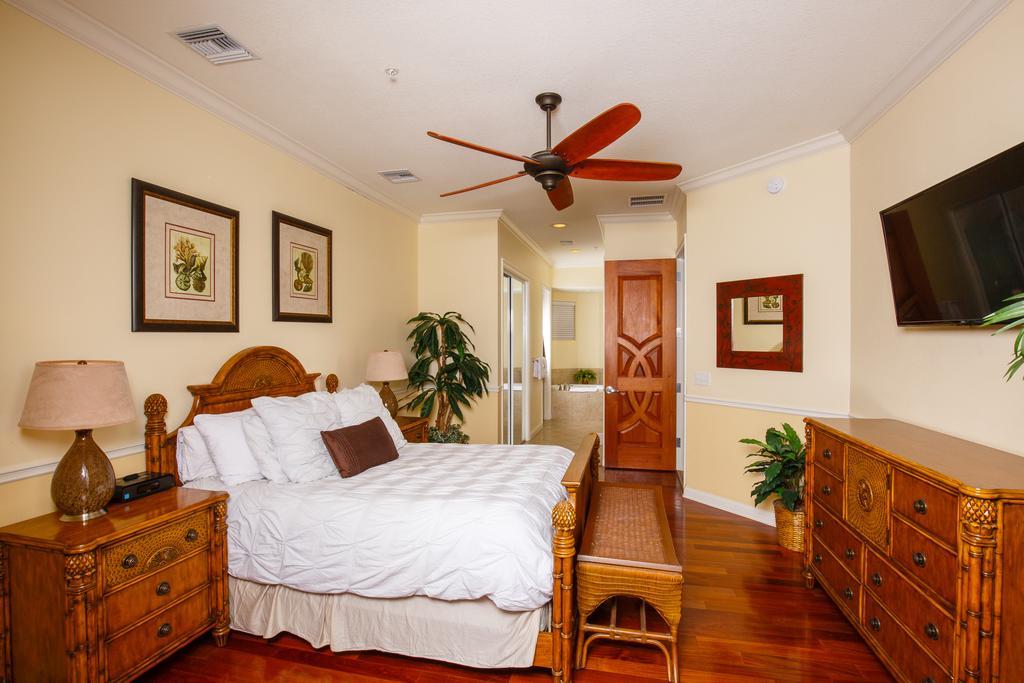 Key West Harbour Oceanfront Suites Rum bild