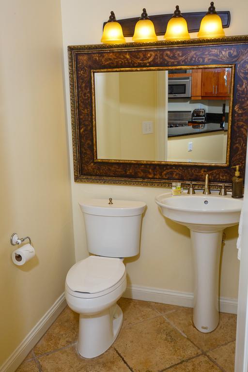 Key West Harbour Oceanfront Suites Rum bild