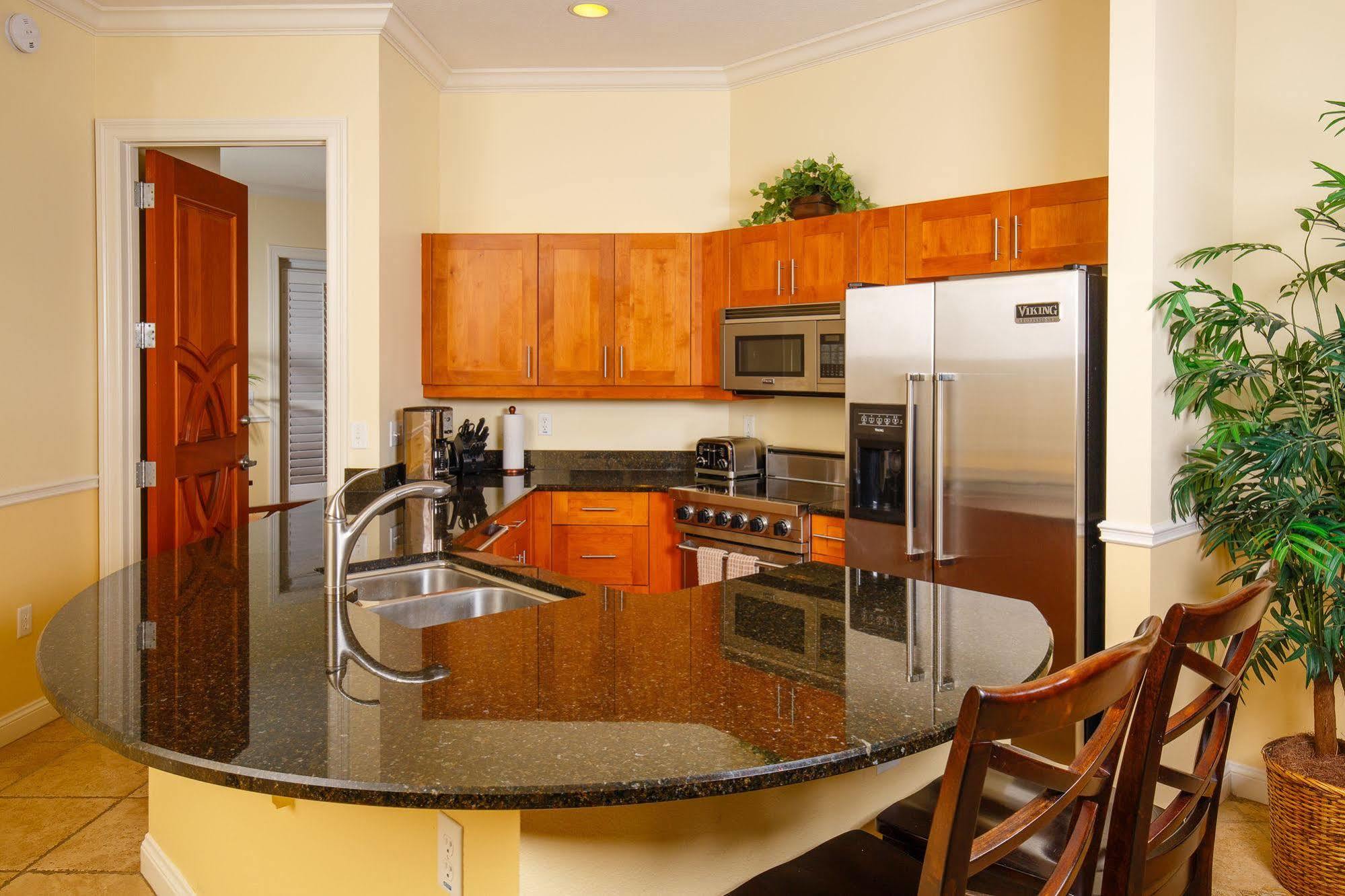 Key West Harbour Oceanfront Suites Exteriör bild
